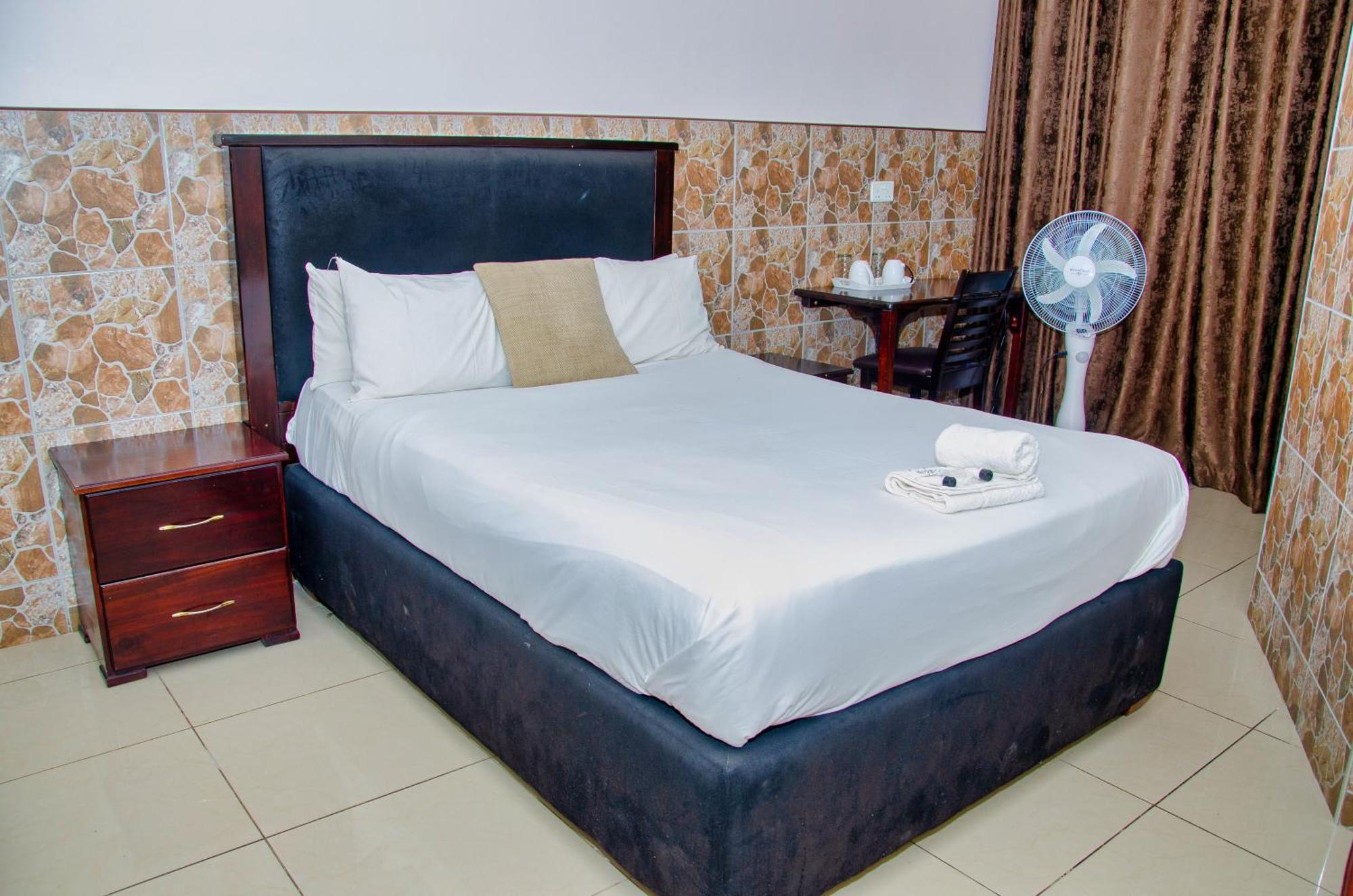 Riverstone Guest Lodge Harare Ngoại thất bức ảnh